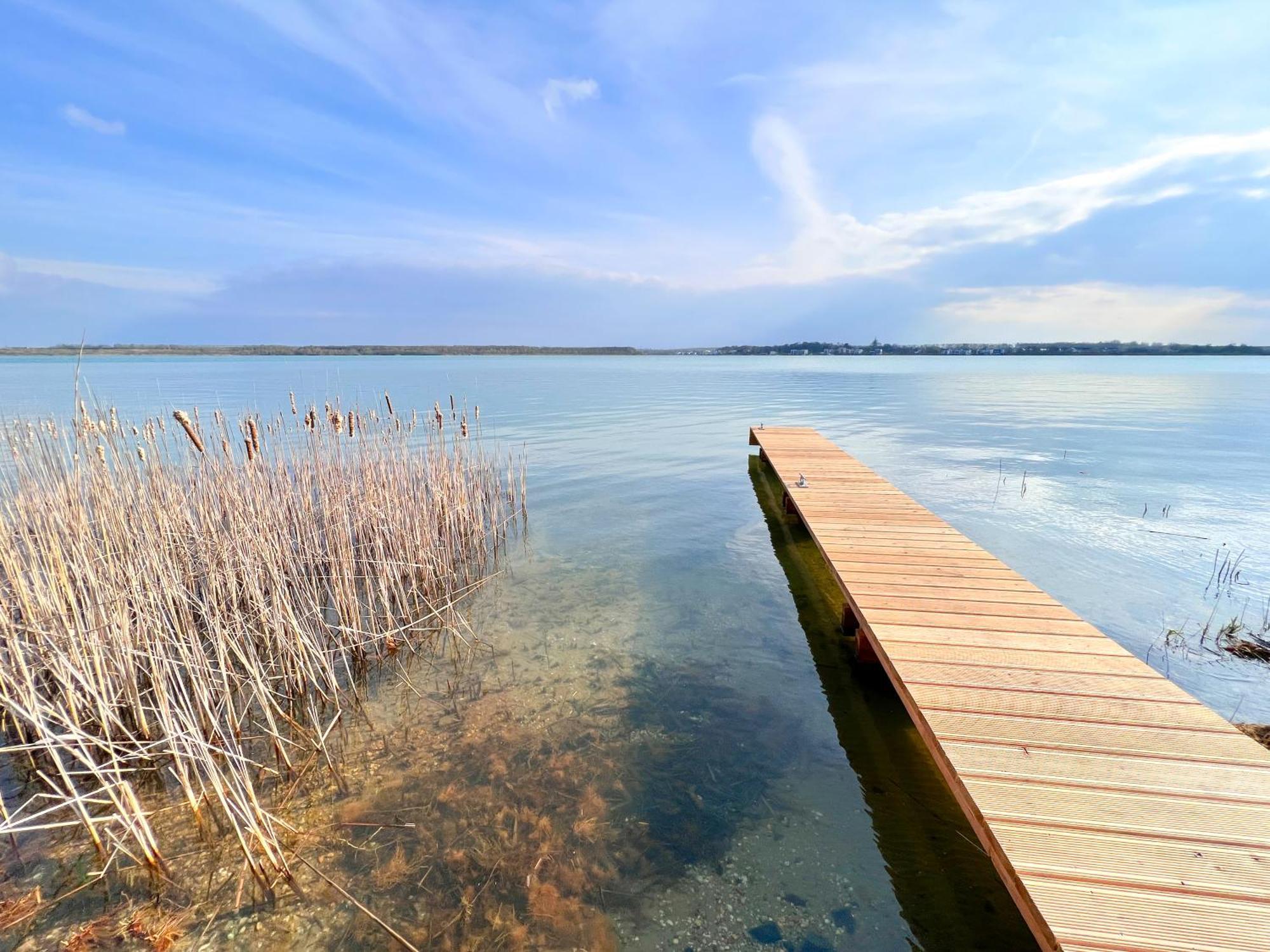 Haus Im Schilf 2 - Ferienwohnungen Am Hainer See Bei Leipzig ノイキエリッチュ エクステリア 写真